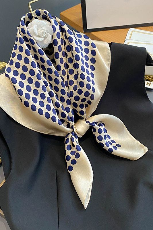 Amara-šátek (100 % hedvábí - 68 cm)