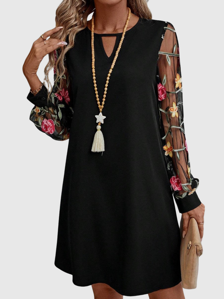 Kiara | Elegantní šaty s výstřihem do V a výraznými rukávy