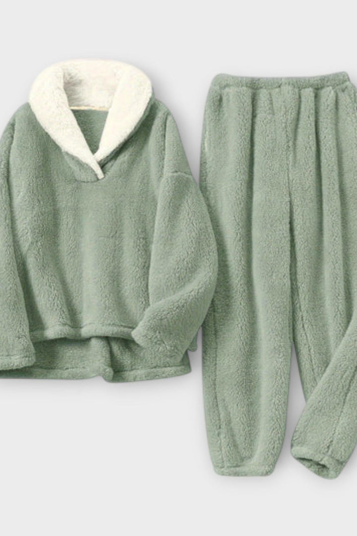 Karolina Dlouhorukávové sety