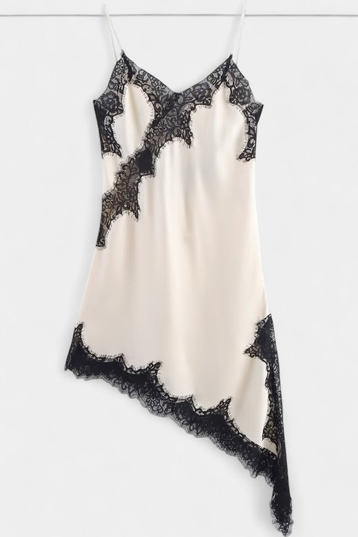 Kerry™ | Stylový bezramenný šaty