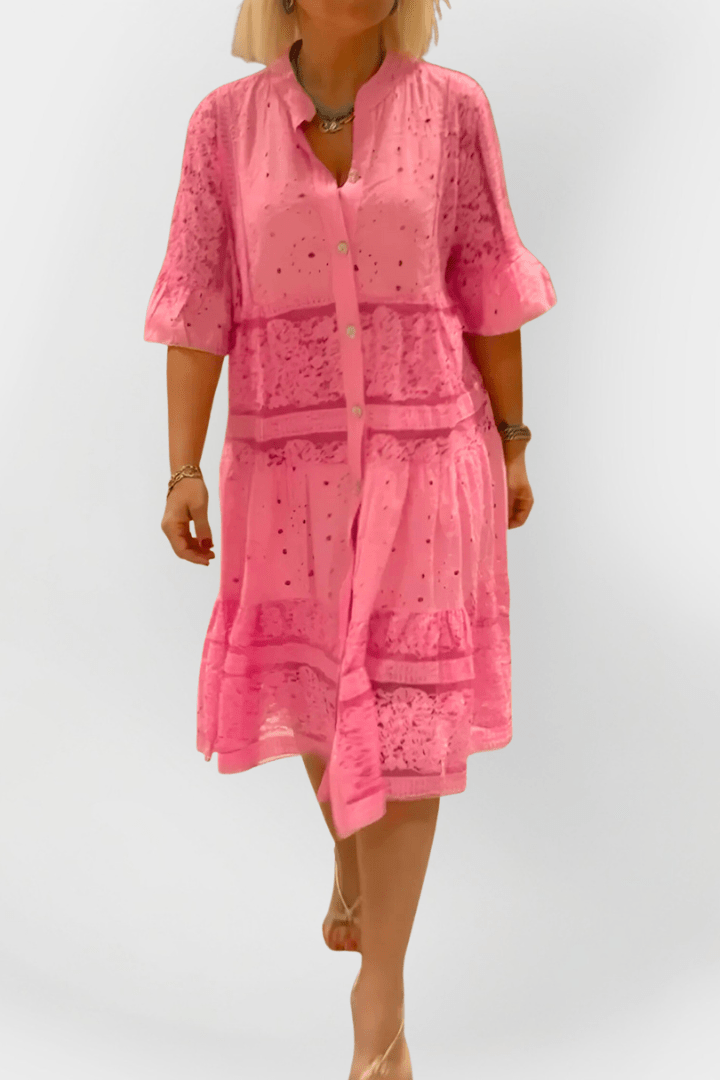 Krajková šaty s výšivkami