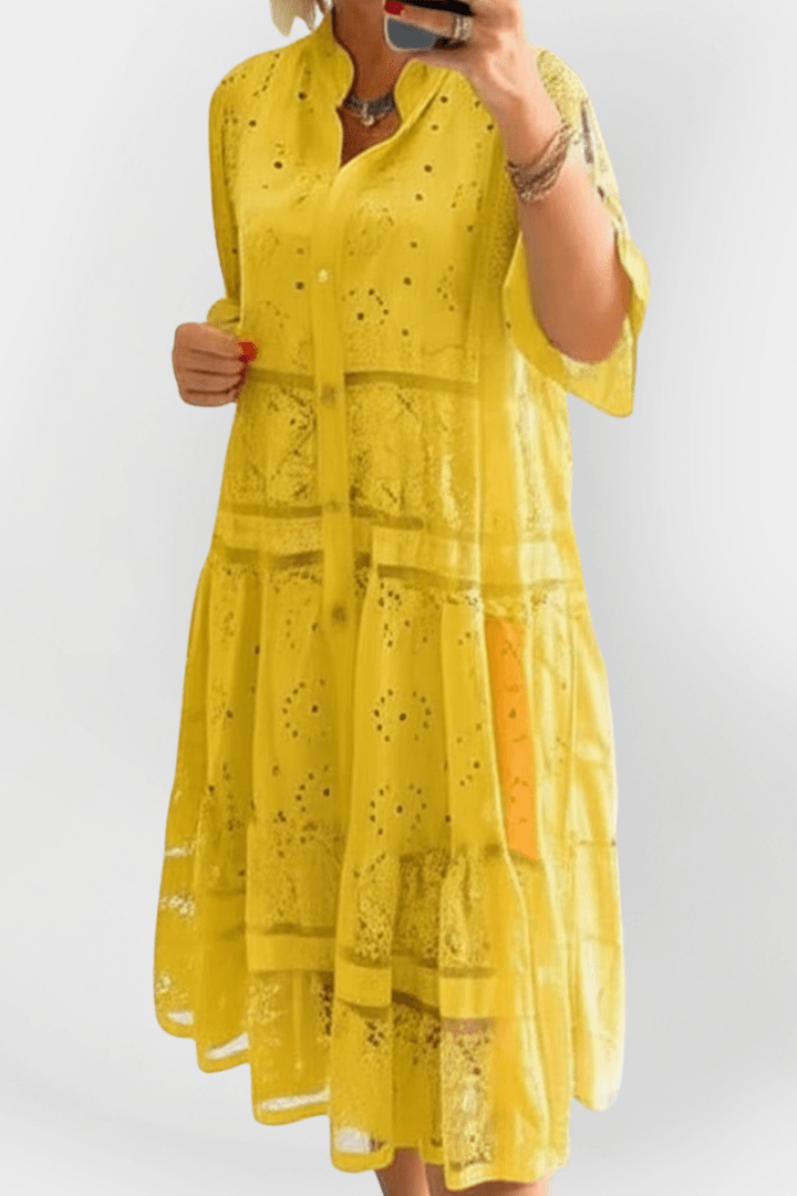 Krajková šaty s výšivkami