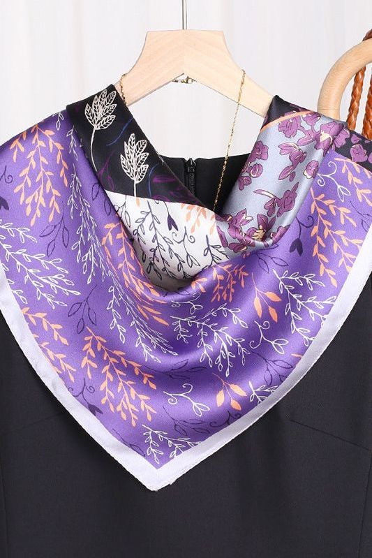 Violetta-háčkovaný šátek (100% hedvábí - 68cm)